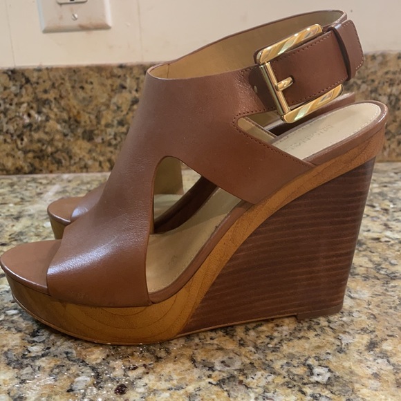 Camel Color, Leather and wood. 7.5 - Picture 3 of 5